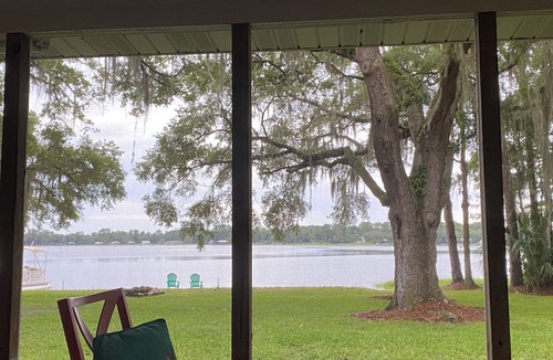 Edgar House | Relaxing Lakefront Getaway on Private Lake in FL