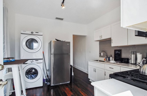 Faubourg Lafayette House | Relaxing & spacious home in great location