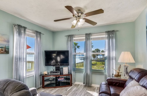 Bayside Park House | Remember When by Book That Condo