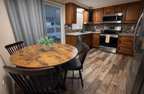 Buena Vista House | Remodeled 2BR Near Gulf Beaches Fast Wi-Fi