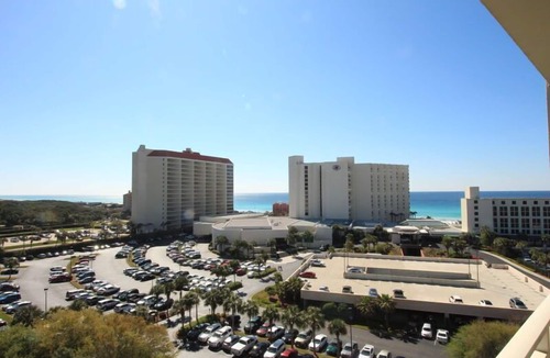 Sandestin Condo | Remodeled. Luau 6705 in Sandestin.Tram, wifi, larger Studio with balcony