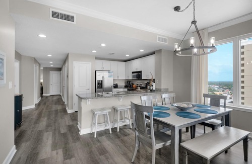 Long Beach Condo | 🌞Remodeled-Pool-Grandview East 1601- Azure Paradise🌞