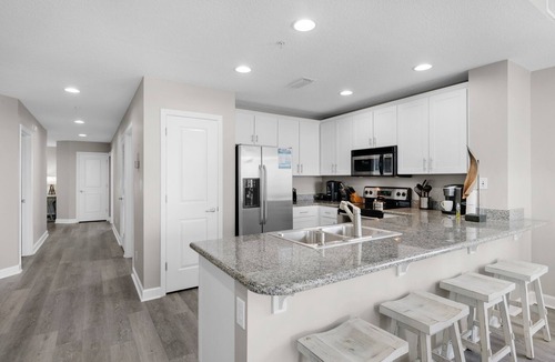 Long Beach Condo | 🌞Remodeled-Pool-Grandview East 1601- Azure Paradise🌞
