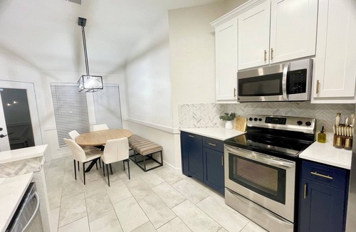 Rockwall House | Remote&Travel Workers Retreat: Beautiful Rockwall home near the Harbor
