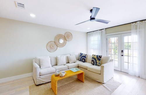 Sunnyside On The Gulf House | Renovated 2-story beachfront townhouse with beach views, W/D, patio, balcony