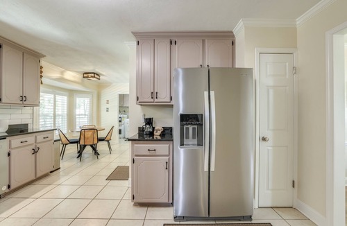 Killearn Estates House | Renovated 3BR Retreat W/BBQ Grill, 80" TV, Fireplace, Big Yard, Sleeps 10