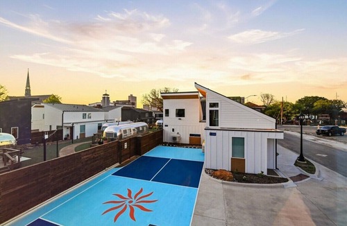 Fort Worth House | Reserved parking | King Casita, near Downtown