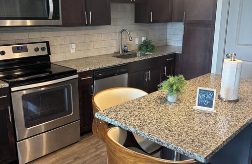 Addison Apartment | Resort style luxury pool & gym, close to everything, parking garage