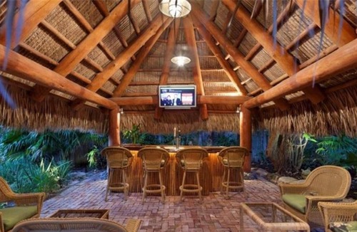 Birch Park Finger Streets Villa | Resort Villa-Private Heated Pool/Tiki Bar. Waterfront. Kayaks. 1 Block to Beach!