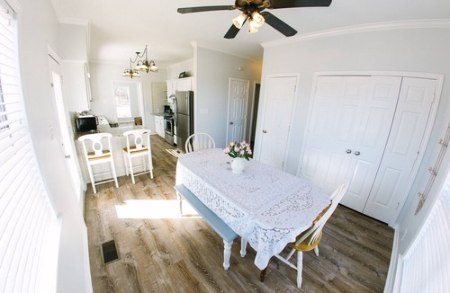 Weston House | River Valley Place Private Retreat w/Pool,Spa,Pickleball,Game Barn - Sleeps 25