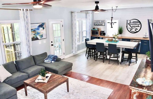 Crane Hill House | Riverbend Ranch*Smith Lake Family Fun!*Dog Yard!