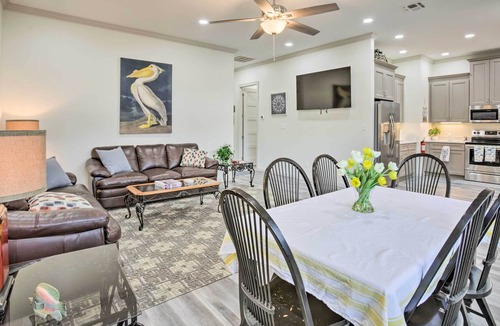 Kiln House | Riverfront Mississippi Home w/ Private Dock