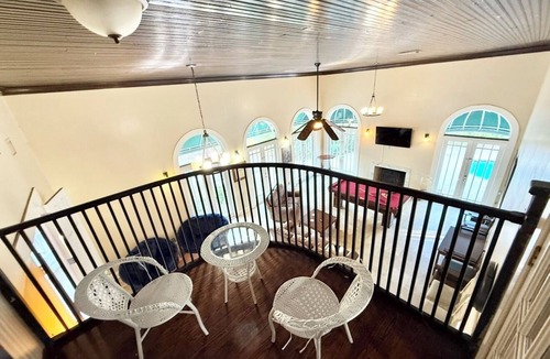 Old Seminole Heights Villa | Riverside Castle With Large Pool by Tampa Zoo & Armature Works. NO POOL PARTIES
