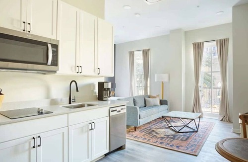 Central Business District Apartment | Roami at Canal Quarters Cozy Studio + Balcony