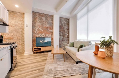 Arts/Warehouse District Apartment | Roami at Churchill | 3 Bed Combo | 2 Units