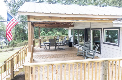 Avinger House | Rocking Chair House - Waterview