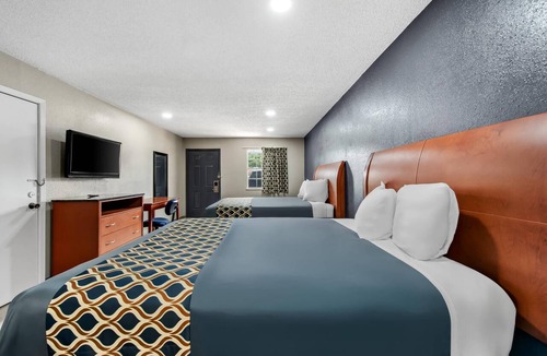Jefferson Hotel | Rodeway Inn & Suites Jefferson