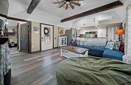 Edom Cottage | Rosie's Ranch Retreat - Farm Stay