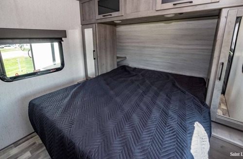 Port Malabar House | RV Camper - Jet Skis Included - Couples Vacation