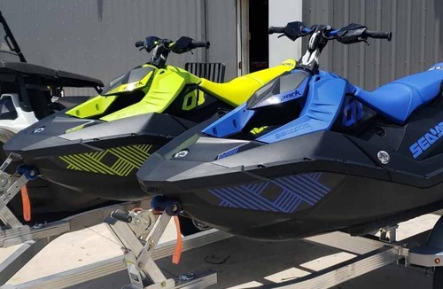 Port Malabar House | RV Camper - Jet Skis Included - Couples Vacation