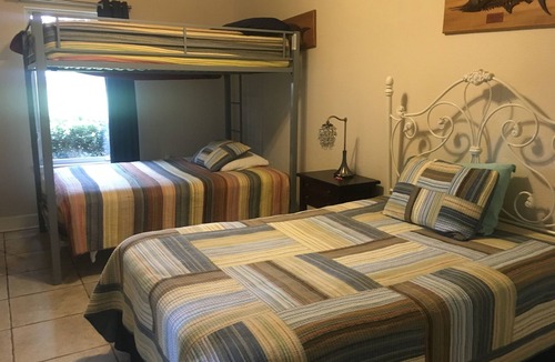 Lakeview  Jefferson County Cabin | Sabine Lake Lodge; Waterfront on Sabine Lake