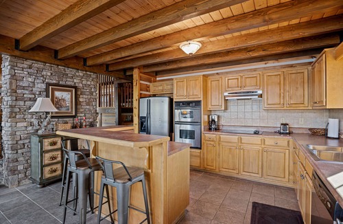 Pleasure Point House | Sailboat Point by Lake Martin Vibe Realty