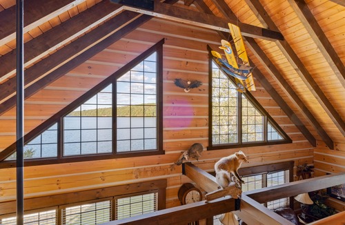 Pleasure Point House | Sailboat Point by Lake Martin Vibe Realty