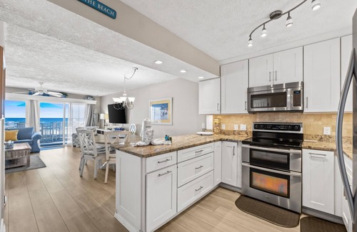 West Panama City Beach House | Sailfish 7 - Direct Beachfront! Pet Friendly! Beautiful Gulf Views - Free Golf