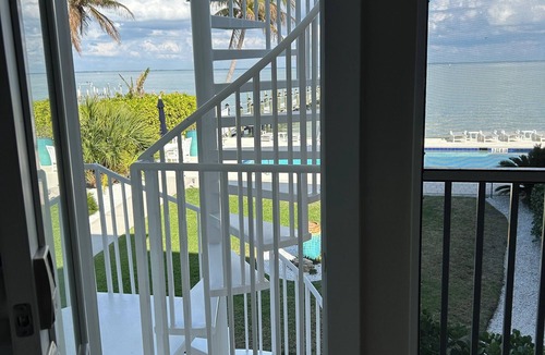 Captiva Condo | SALE! Hide-A-Way on the Bay! The Best View on the Island!