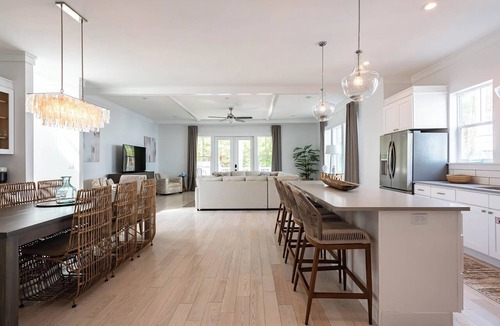 San Juan House | SALE~"Ocho Cinco"~Heated Pool~Walk to Beach, Seaside~Beach Gear~Family Lux