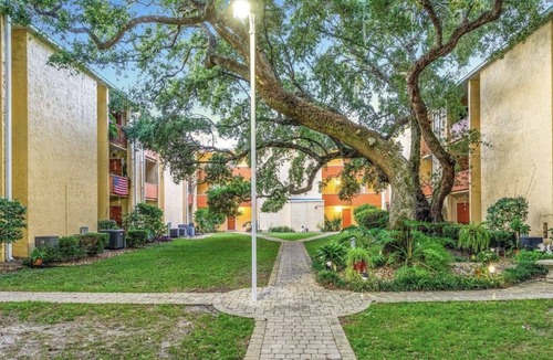 Mary Esther Condo | Salt Therapy on the Santa Rosa Sound ~ waterfront condo~ pool ~ fishing pier