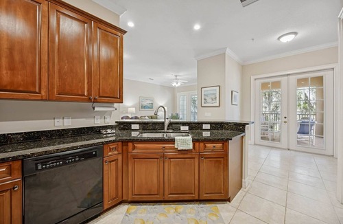 American Beach House | San Remo Dr Beauty ~ 3BR 3BA at Summer Beach