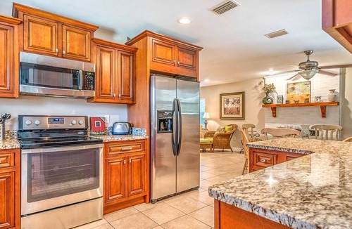 Laurel Hill House | Sand and Spur *Beach on a Budget*