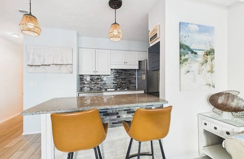 Crescent Beach Condo | Sand Dollar Serenity B15-Coastal Views-Sleeps 6