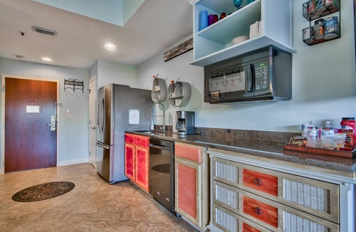 Sandestin Apartment | Sandestin Luau Studio, Steps to Beach - Family/Golf, Beach Gear/TRAM/WiFi