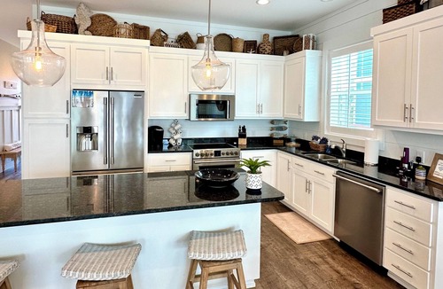 Silver Sands Beach House | Sandy Feet Retreat~Vacation home w/heated pool~Sleeps 12~Steps to beach access!