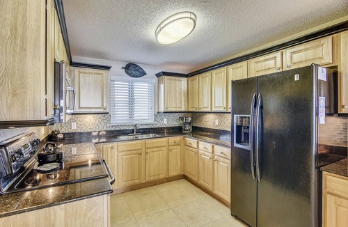Ono Island Condo | Sandy Key 214: 2 BR/2 BA Sleeps 6, Beachfront Condo, Perdido Key, FL. On-Site Rental Office