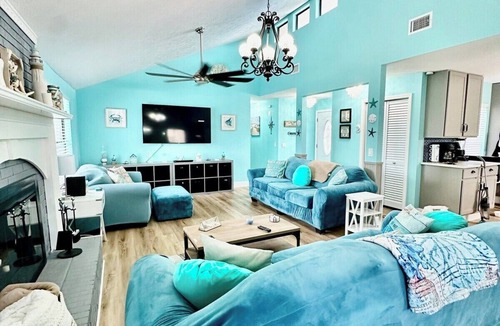 Panama City House | Sandy Toes 3/2 - Spacious POOL House In Panama City!
