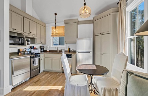 Rosemary Beach Cottage | Santa Marta: Fabulous Carriage House - South of 30a - Pet Friendly!