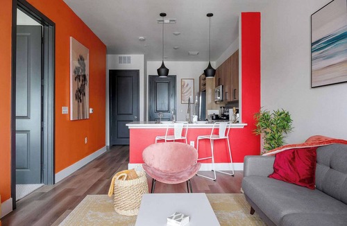 Rowlett Apartment | Sapphire Sunset | Modern Retreat near Lake, Pool & Gym