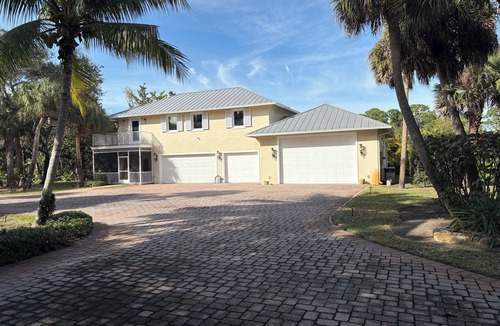 Jensen Beach Apartment | Savannah 2-Bed 1-Bath Apartment