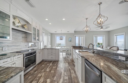 Holiday Isle House | Sawlty Dawg! Gulf Front, Private Beach, Free Beach Srvc & Jaw-dropping Views