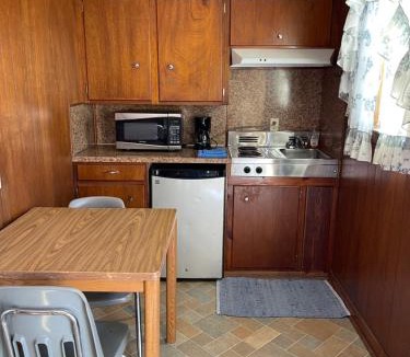 Lone Star Hotel | Scenic View Motel & RV Park