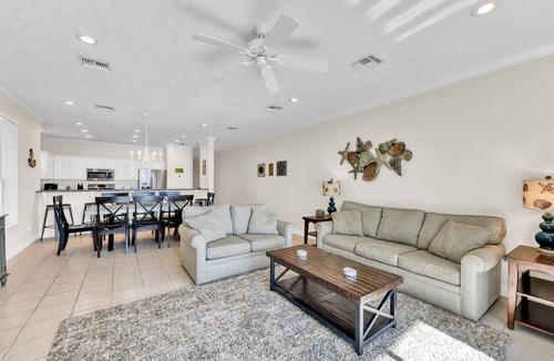 Silver Sands Beach House | Sea Dreams - Amazing Beachfront 5 Bedroom Property with Gulf Front Private Pool