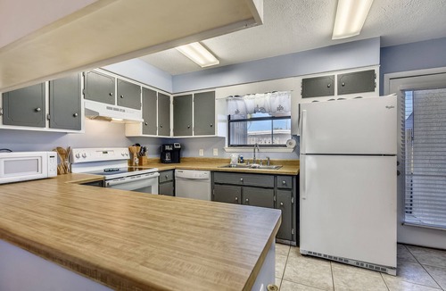 Silver Sands Beach House | Sea Esta by Book That Condo