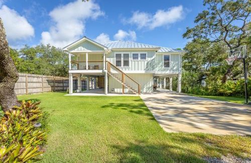 Alligator Point House | Sea La Vie-Brand New Dock Home on the Bay