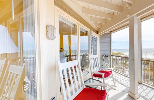 Crystal Beach Hotel | Sea Loft 103B