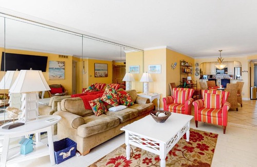 Crystal Beach Hotel | Sea Loft 103B