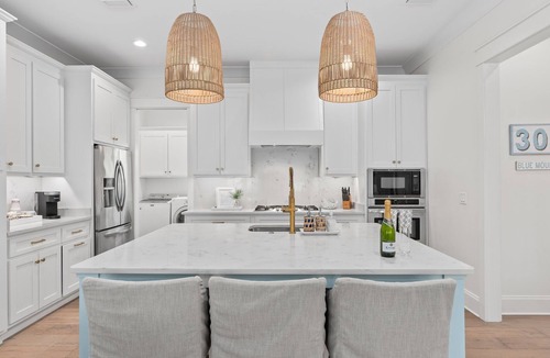 Lakeside at Blue Mountain Beach House | Sea Pointe Cottage – Stunning/Pet Friendly/4B 4.5B/6-Seater Golf Ct
