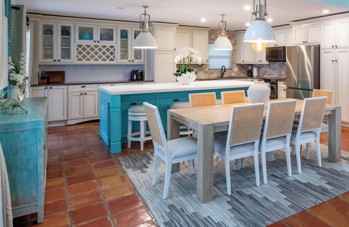 Florida North Atlantic Coast House | Sea Spray Cove: Beachside 3-Hole Golf Retreat in Palm Beach Gardens. EV Charger